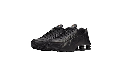 Nike Shox R4