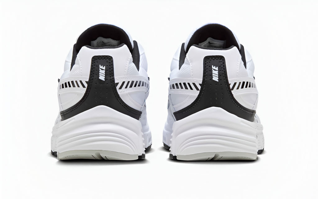 Nike initiator Blanco/Negro